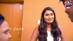 Jouer L'éducation sexuelle explicite de Swathi Naidu