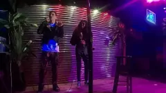Afspelen Aiden Valentine en Anastasia Stan's expliciete karaokesessie op 'Stan' van Eminem