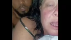 Jouer Une femme potelée aux gros seins se fait pilonner par la BBC en levrette