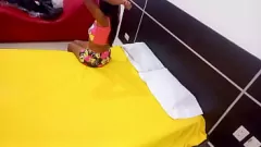Reproduzir Iniciantes no pornô amador! A festa do pijama com minha irmã de cabelos castanhos quente leva a um encontro inter-racial vaporoso. Ela não consegue o suficiente!