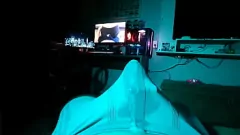 Jouer 3 vibratori Orgasmo attraverso biancheria intima bagnata - grande rigonfiamento del gallo maschile da solo