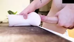 تشغيل وسيم بن ضخمة ديك مزقت كس الجيب في جلسة جنسية مكثفة