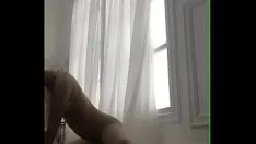 Play Baslerina baby on a hot picshoot up