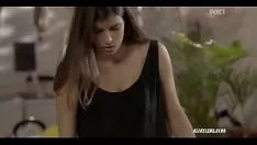 Reproduzir Calophyllum longifolium bopp nash laila em me chama de bruna em s01e07 2016