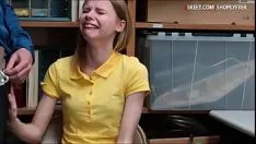 Afspelen Dunne adolescente baby catharina petrov cnix stealth handel en krijgt haar lieve kat geneukt in lp power