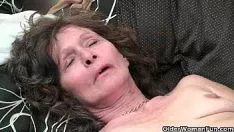 Play Saggy granny knot availableings she-bops smooth-haired kitty-cat