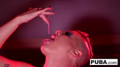 Redare Slimey Spit Fetish cu pornostarul MILF Jezebelle Bond