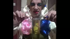 Odtwórz Biseksualny crossdresser